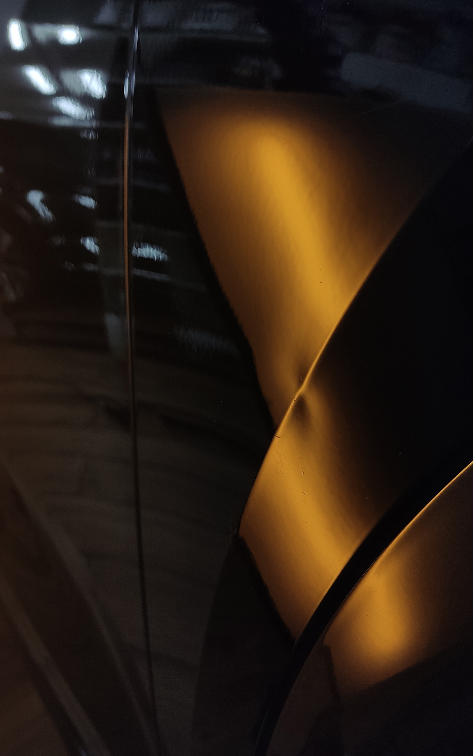 Wgniecenie nadkola - Mercedes CLA - stan przed naprawą bez lakierowania - Wrocław okolice